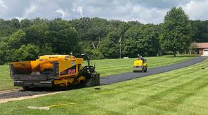 Best Gravel Driveway Installation  in Springfield, MO